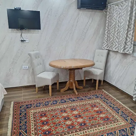 Dream 7 Apartment